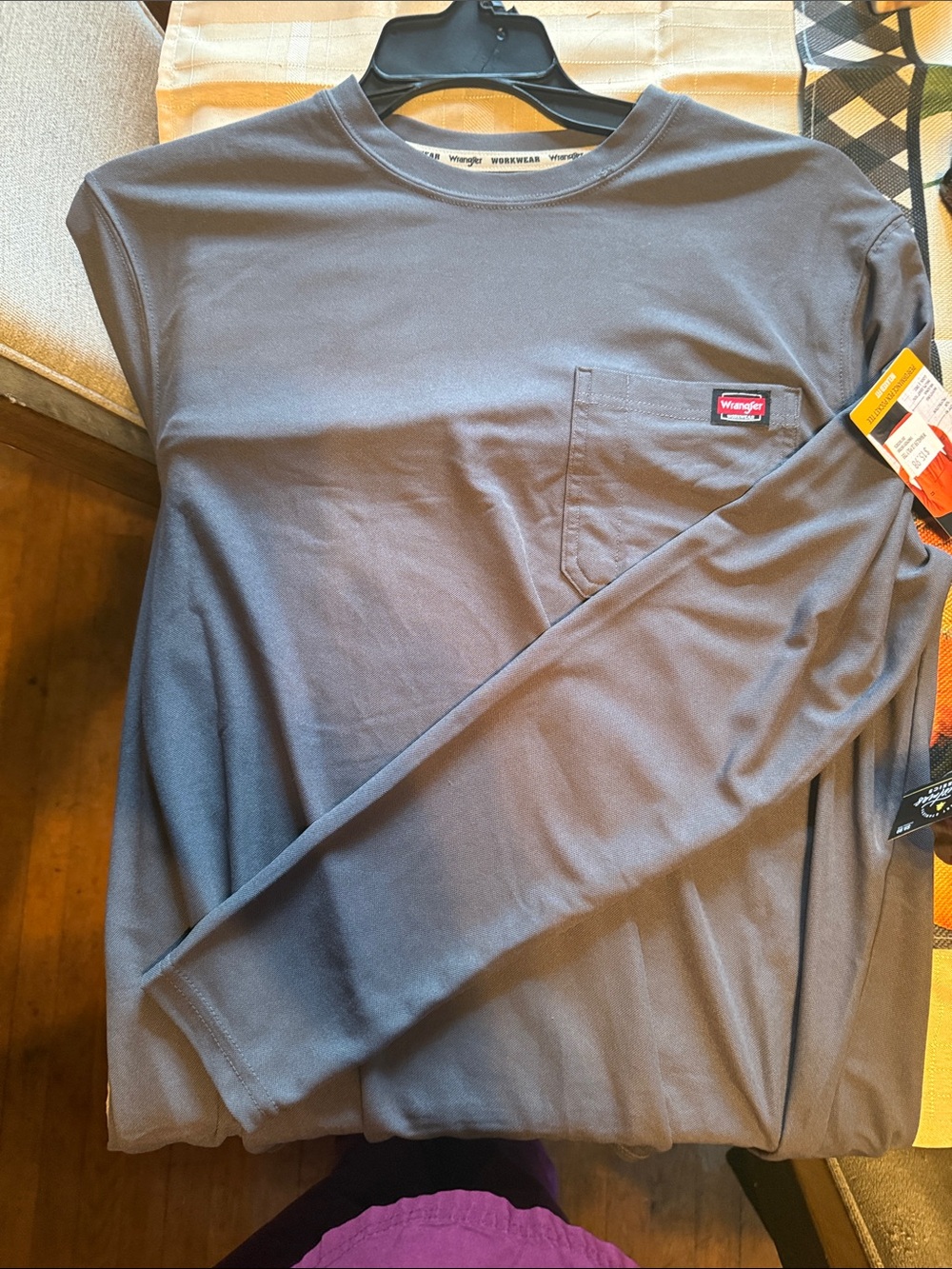 Wrangler Men's Long Sleeve Pocket Tee in Charcoal